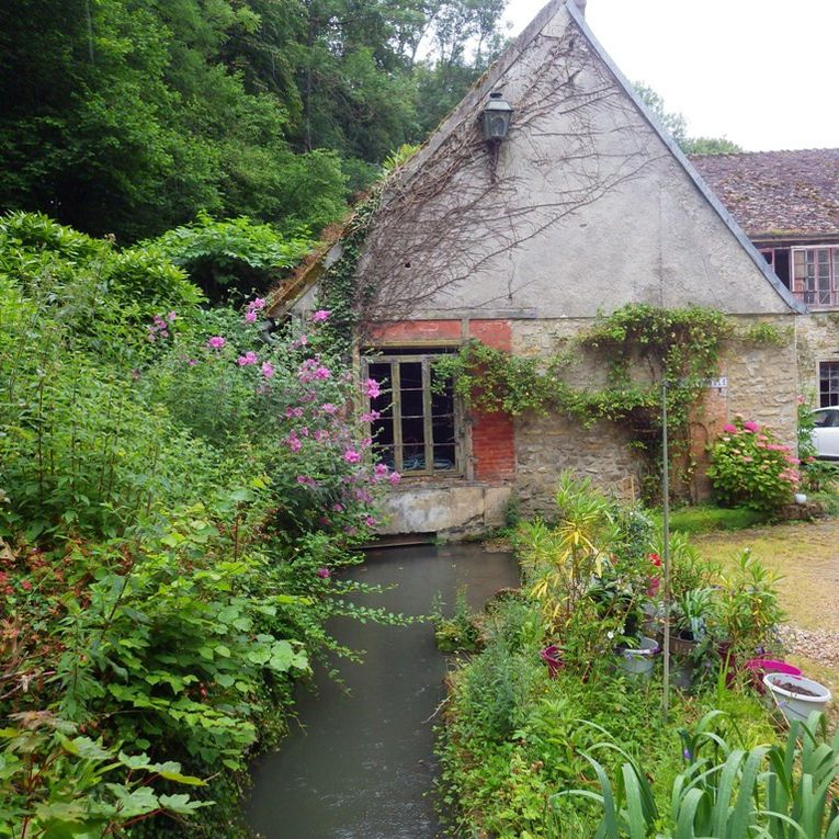 Le Moulin Brûlé transformé en gîte.