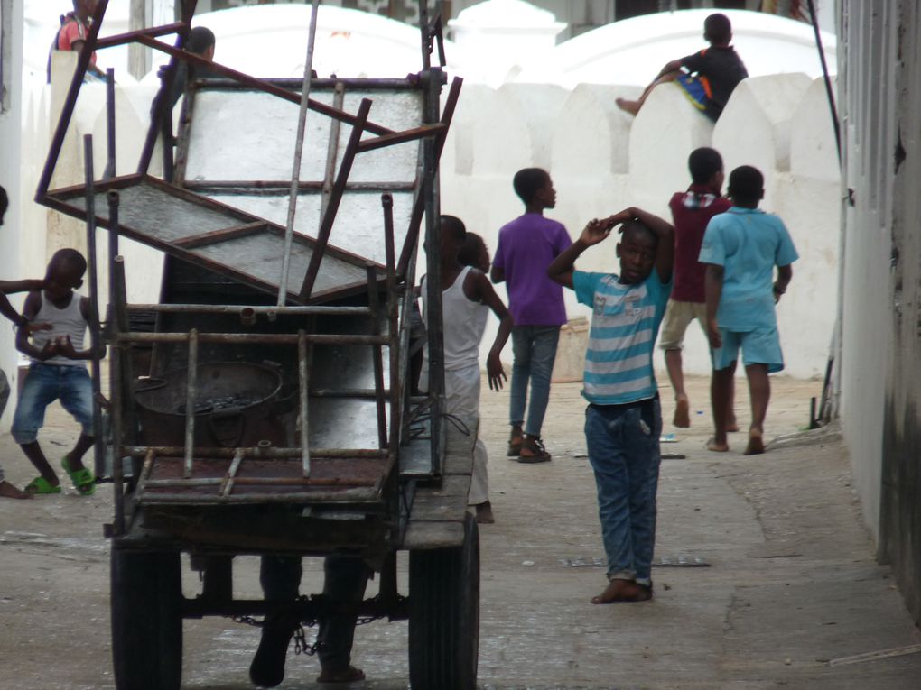 FABRIQUEZ VOTRE VOYAGE A ZANZIBAR.