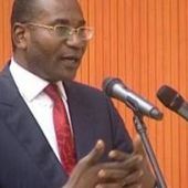 Pauvre pseudo ministre Pierre Mabiala: tu trouvera tout chez le dictateur Sassou Nguesso, sauf la sortie !!! - congo-objectif2050.over-blog.com