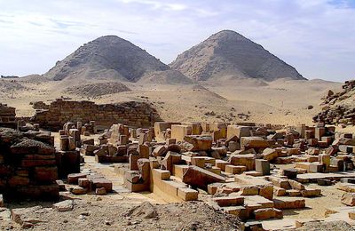 La technologie avancée dans l'Egypte antique: les portes du passé oublié 