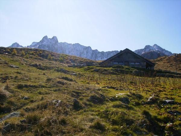 Piotta, Garzonera, lago Ravina, alpe Ravina, Piotta