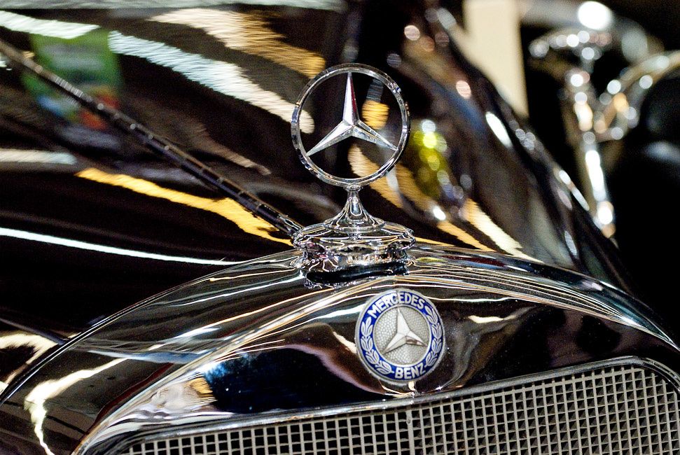 Salon Retromobile 2010, une petite sélection, pour voir la suite merci d'aller sur les pages perso: http://pagesperso-orange.fr/ph.pons/auto-retro/