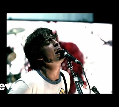 Foo Fighters : All my life (vidéo clip) 2002
