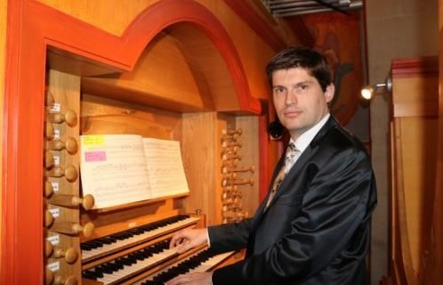 brice montagnoux, un brillant organisge français lauréat du concours international d'orgue xavier darasse de toulouse