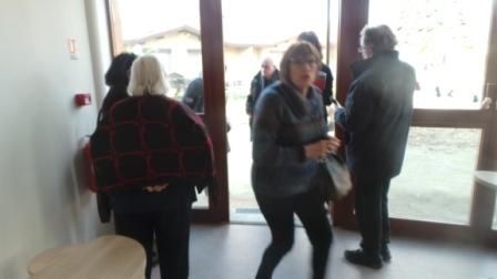 Visite guidée de l'Orée avec les familles pour montrer les nouveaux locaux et l'avancée des travaux..