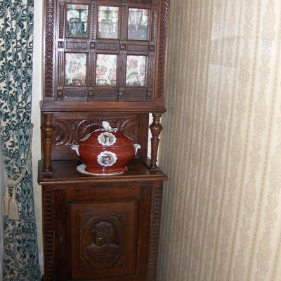 Vaisselier rustique sculpté haute époque CHF 1200.-