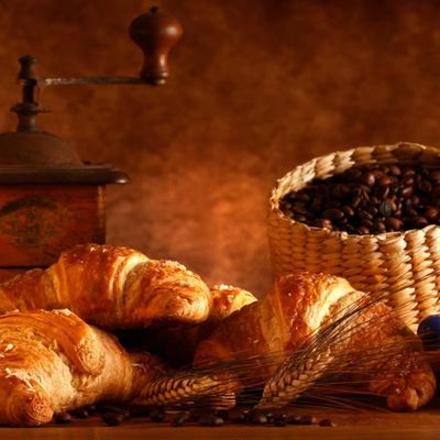 Bon appétit - Nourriture - Croissants - Café - Grains - Moulin à café - Photographie - Wallpaper - Free