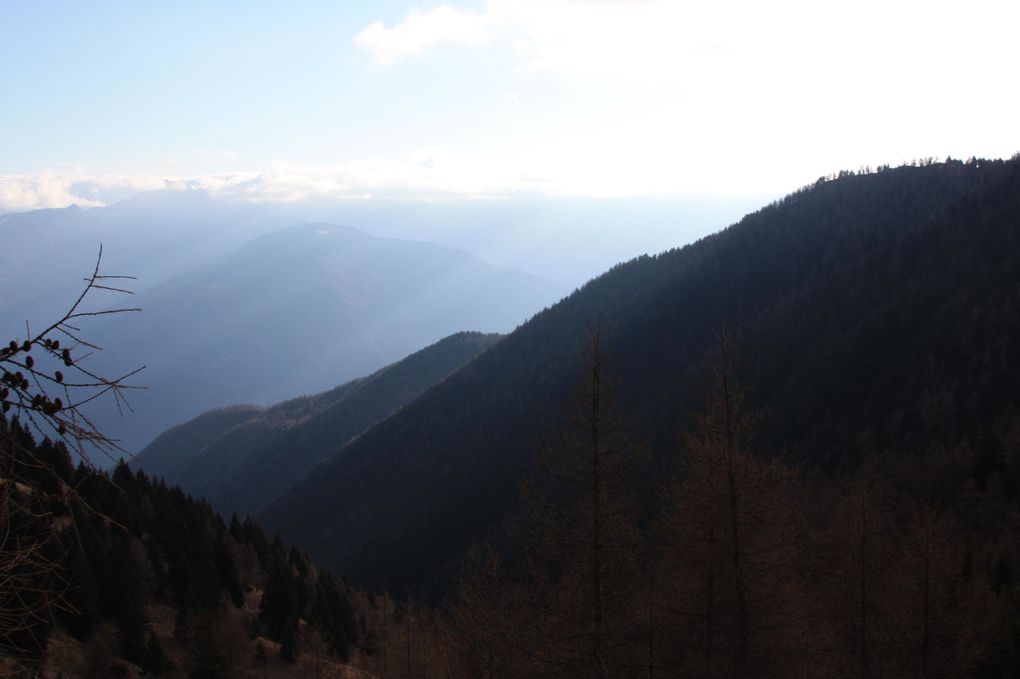 Album fotografico dell'escursione alla capanna Albagno partendo dai monti di Bedretto, sopra Gorduno.