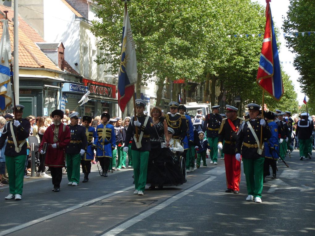  Belle parade Musicale à Calais.