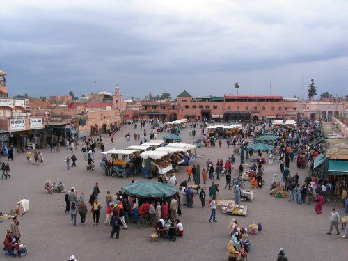 Quelques photos prises d'une terrasse donnant sur la place Jama El Fna à Marrakech