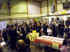 Remise des prix à l'exposition de peintures et sculptures à Algrange en 2010