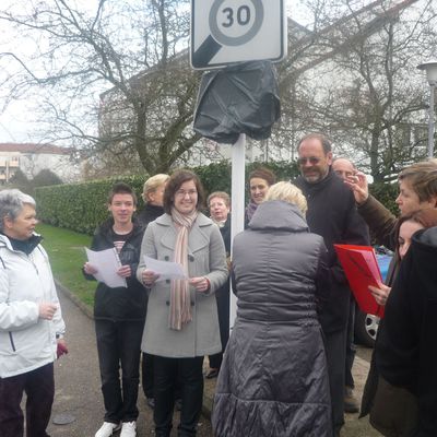 La rue rebaptisée...officiellement !