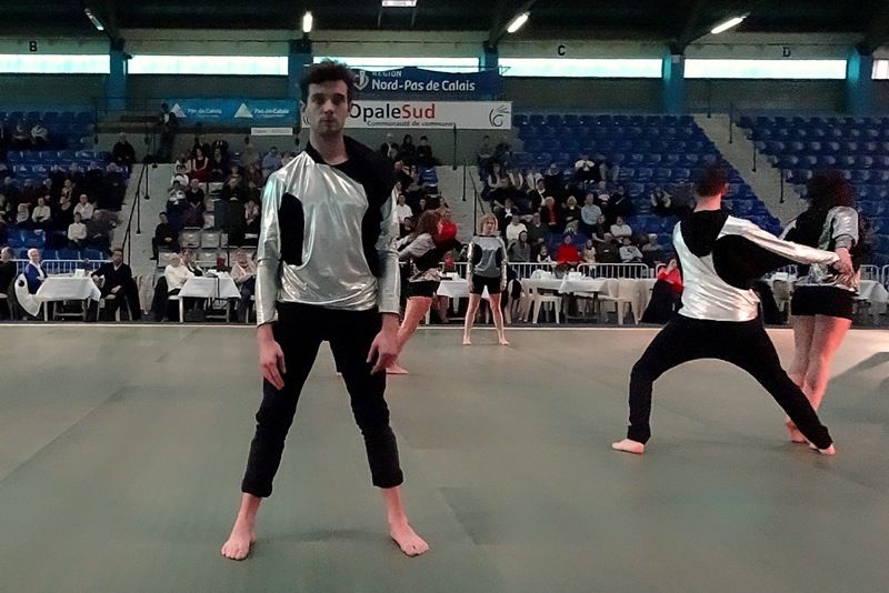 LA Cie ABONDANSE...UNE NOUVELLE EXPÉRIENCE ARTISTIQUE...