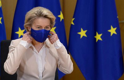 SMSGate, QatarGate, soupçons de corruption... : face aux affaires, Ursula von der Leyen peut-elle se maintenir à la présidence de la Commission européenne ? (France Soir)