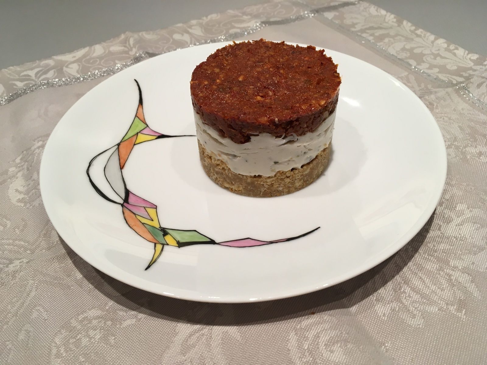 Cheesecake au chèvre frais et pesto de tomate Les Papilles de Karen