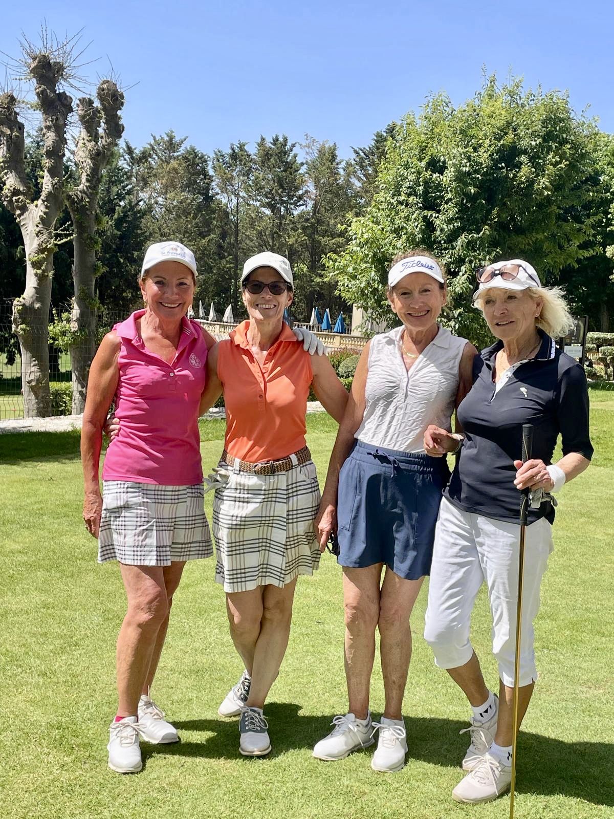 LE GOLF AU FEMININ