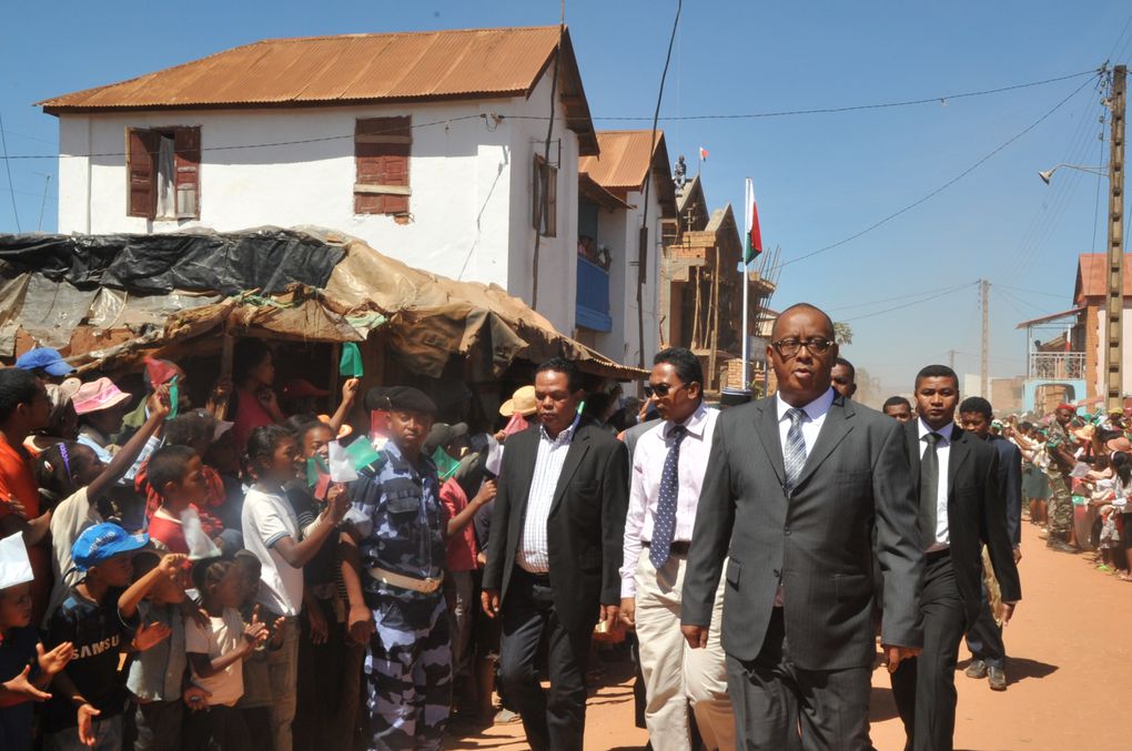 Le président de la Transition, Andry Rajoelina, a inauguré la nouvelle Maison du Peuple ("Tranompokonolona") qu'il a promis.