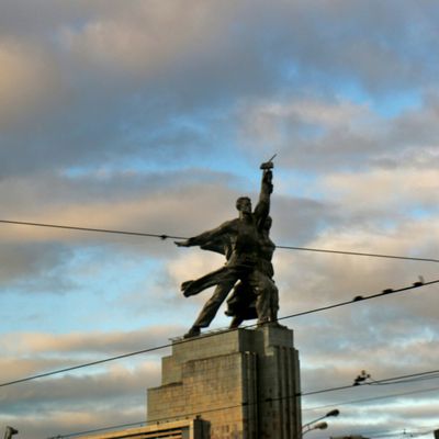 L'Ouvrier et la Kolkhozienne, monument par Vera Ignatievna Moukhina