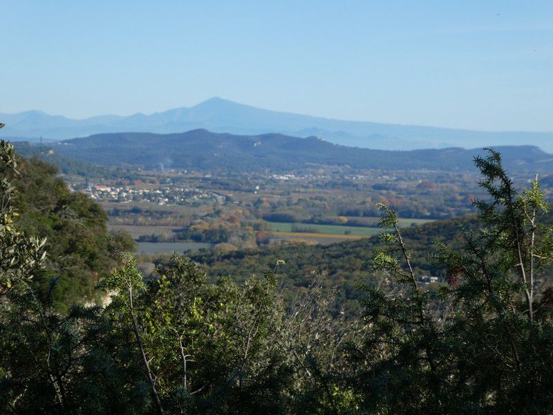 La Roque sur Cèze 30 le 19-11-2023. Animateur Gilbert D.