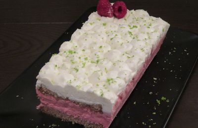 Entremet pistache vanille framboise