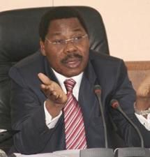 Boni Yayi veut lutter contre le retard