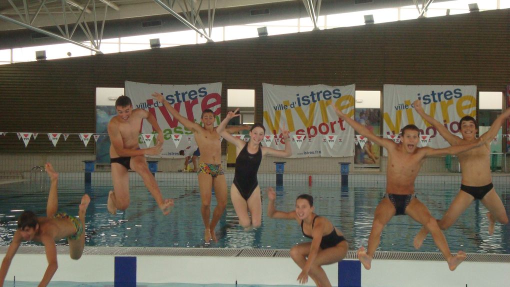 Le collège Notre Dame du château est vice-champion de France de natation grâce à la performance de Marion, Pauline, Joseph, Yann, Pierre, Nicolas et Théo!