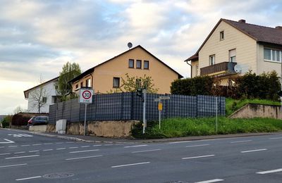 Veitshöchheimer Hauptausschuss stimmt Nachverdichtung außerhalb der Baugrenzen an der Ecke Setzweg/Am Geisberg  zu