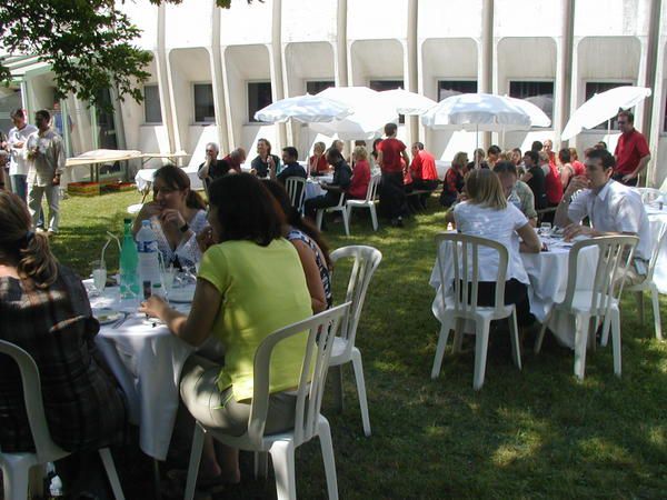 Concert pour la fête de la musique 2005, à Lexmark avec la chorale. Il y avait aussi un groupe brésilien venu de Tours