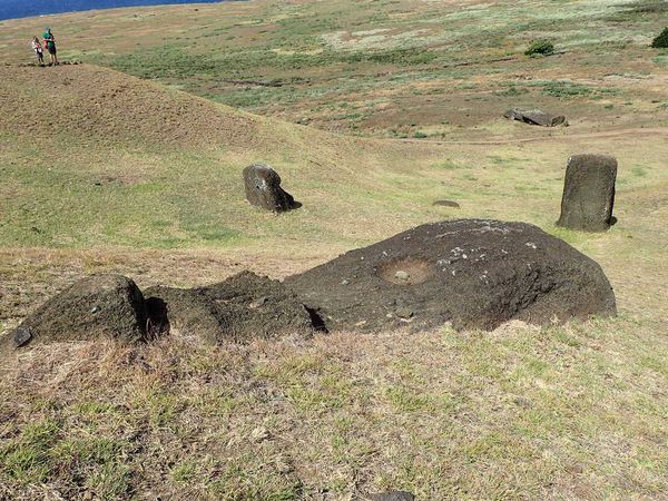 La carrière du volcan Rano Raraku