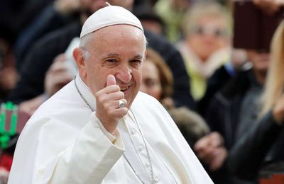 Le pape défend l'union civile pour les homosexuels
