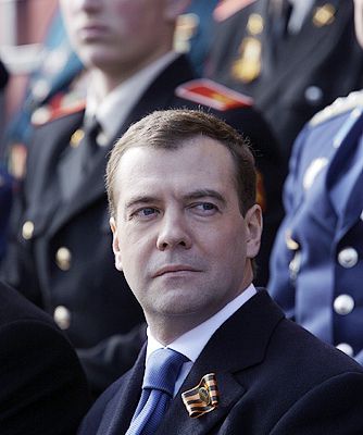 Medvedev ingrijorat de extremismul din Rusia