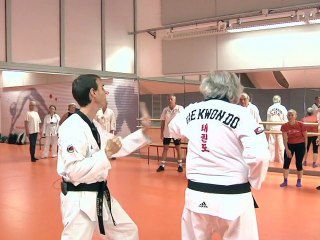 Seniors défendez-vous avec le taekwando