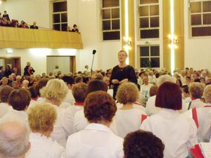 Un concert et des chorales pour fêter le 50ème anniversaire de l'église néo-apostolique à Algrange en 2011