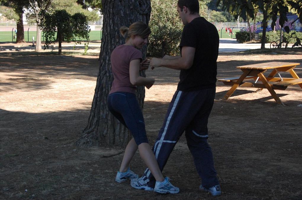 Cours de découverte du Kung fu proposé aux membres d'OVS au parc de la Rauze