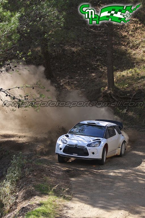 fin octobre ,Citroën a effectué une nouvelle séance de développement de sa DW3 WRC sur la terre. Dans le Sud de l'Espagne, Sébastien Loeb et Sébastien Ogier ont pris le volant de la nouvelle arme de la marque aux chevrons pour la saison 2011.