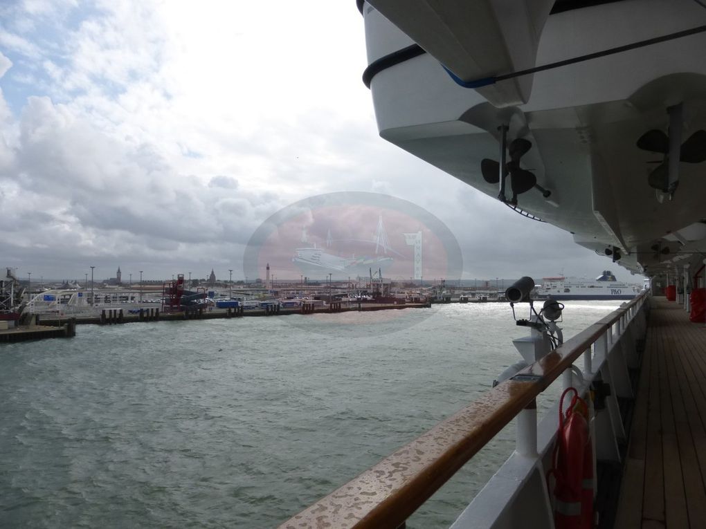 Bienvenue à Calais, ville de 72 915 habitants. Son port, premier de France et second d'Europe pour le transport de passagers qui a été choisi par CDF pour ses embarquements vers la Norvège.