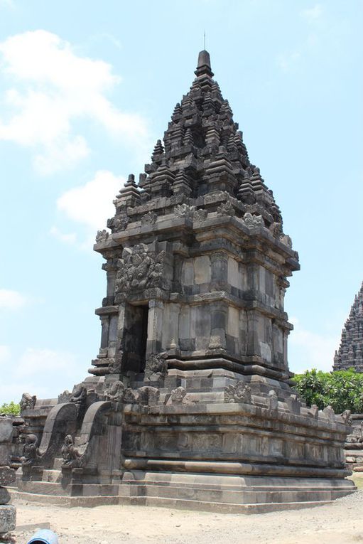 PRAMBANAN TEMPLE