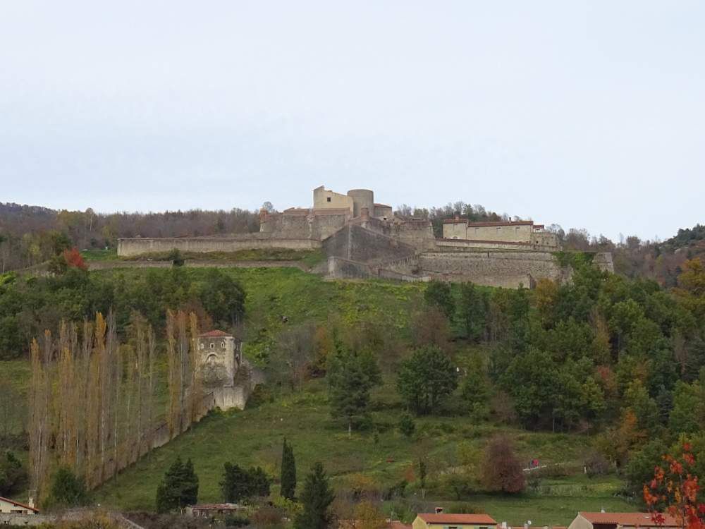 PRATS DE MOLLO une cité fortifiée du haut vallespir