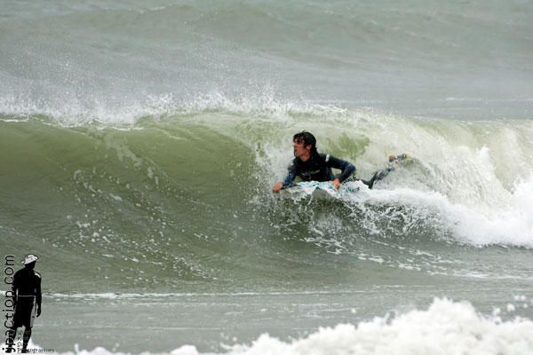 <p>Les photos de mes Sessions Shooting Surf.</p>
<p>De l'action, et de l'ambiance autant que possible au grés de mes déplacements, et des conditions...</p>