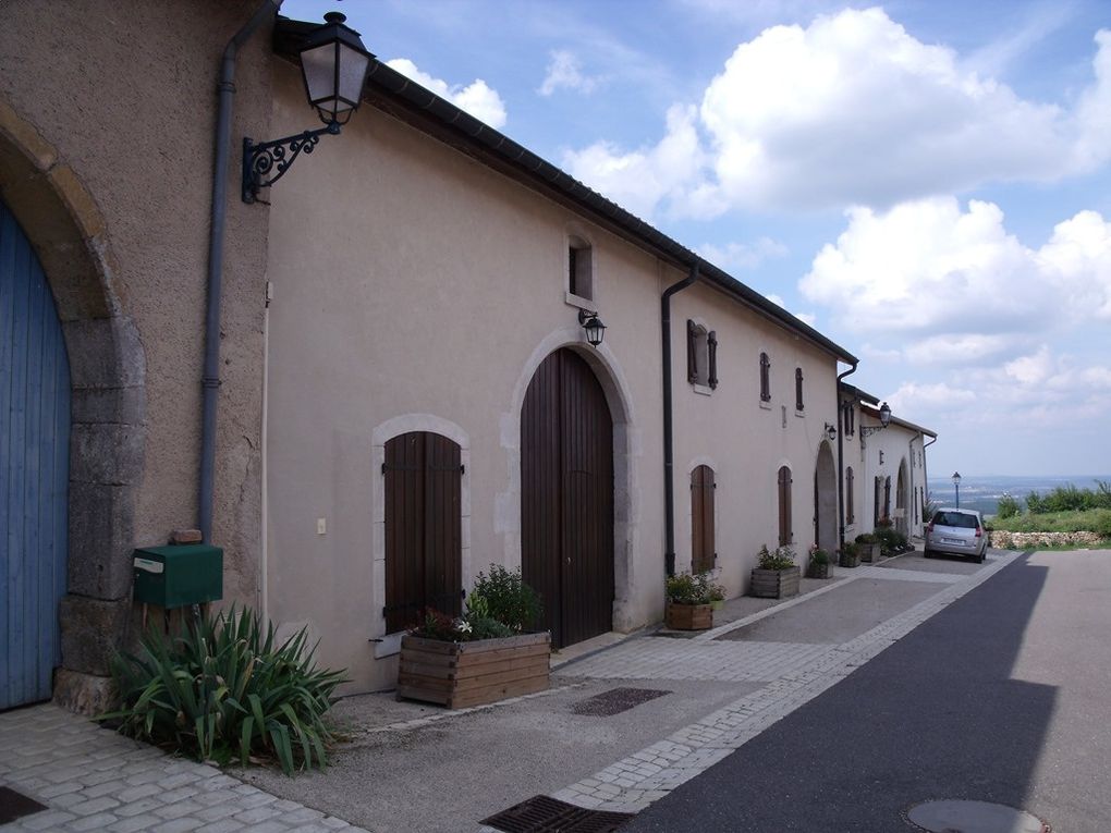 Vaudémont, on the hill near Sion