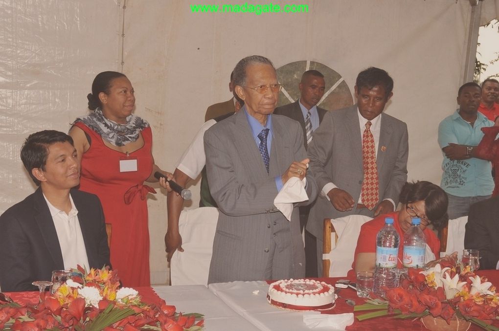 Sahamadio Ilafy, le 09.11.2013. Le Président de la Transition, Andry Rajoelina, a assisté à la célébration des 77 ans de l’Amiral Didier Ratsiraka (4.11.1936-04.11.2013). Photos : Harilala Randrianarison.