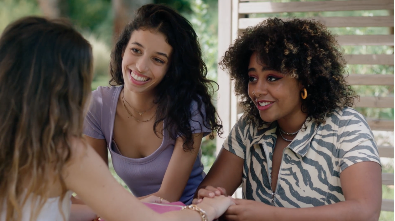 Emma Boulanouar Ici Tout Commence Ici tout commence : Emma Boulanouar évoque Samia, son personnage dans la  série quotidienne de TF1 ! - Le médias blog de Julian