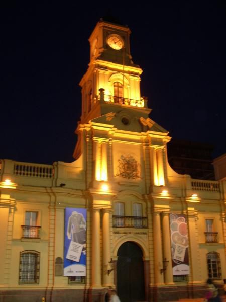 Bonne promenade &agrave; vous...&nbsp; au coeur de Santiago !<br />