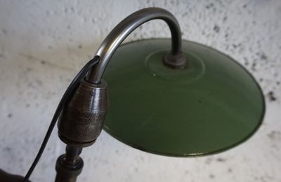 LAMPE INDUSTRIELLE