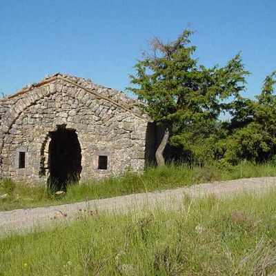 Chapelles et églises rurales en Provence 