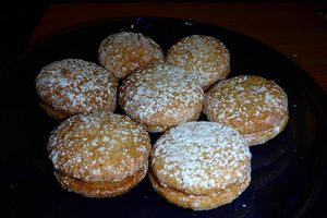 Biscuits aux amandes et macarons à l'ancienne