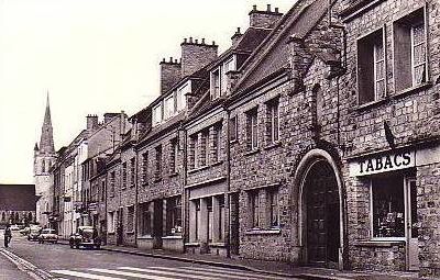 Ecole de la Sainte Famille et rue de Carentan