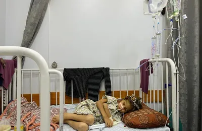 Des enfants affamés à Gaza, alors que des soldats tuent des gens qui cherchent de la nourriture (The Intercept)