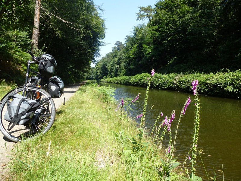 1. Bretagne St Armel, Questembert, la Vélodyssée de Malestroit à Roscoff