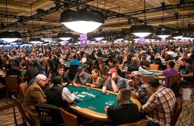 Main Forte Au Poker